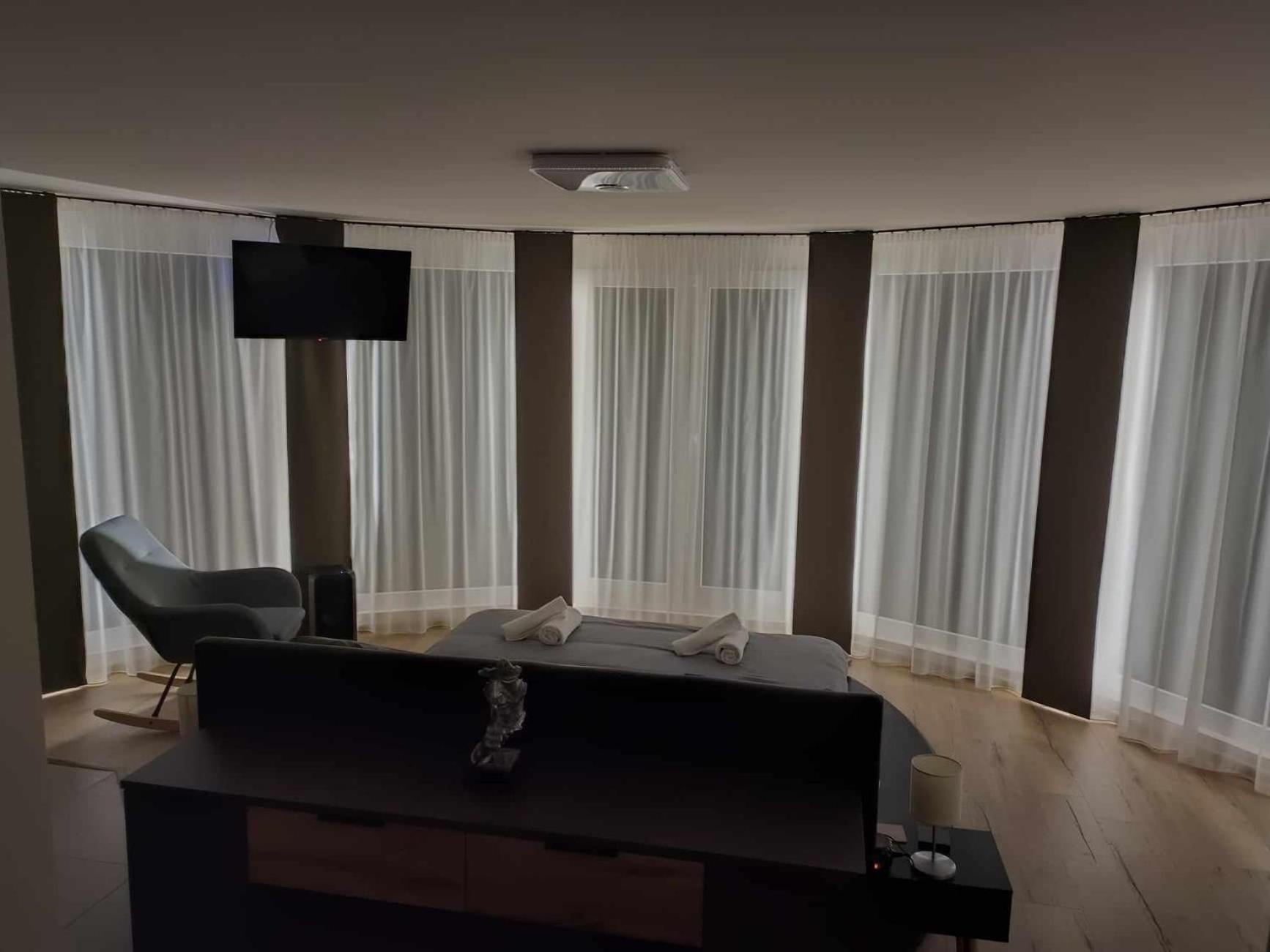 West Panorama Penthouse - Apartment With A Fantastic View Of The City Szombathely Eksteriør billede